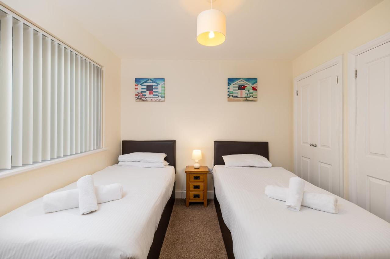 West Beach - Holiday Apartments Westward Ho!  Extérieur photo