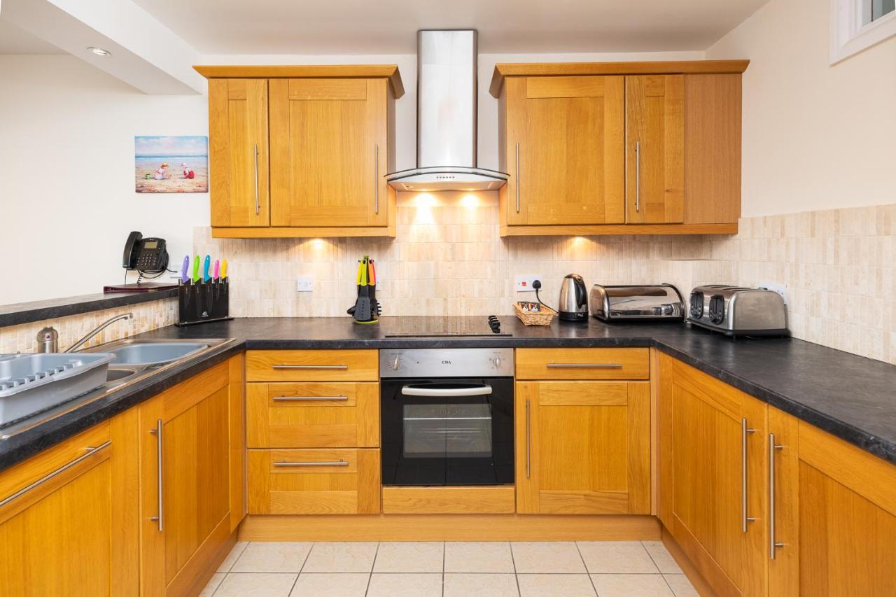 West Beach - Holiday Apartments Westward Ho!  Extérieur photo