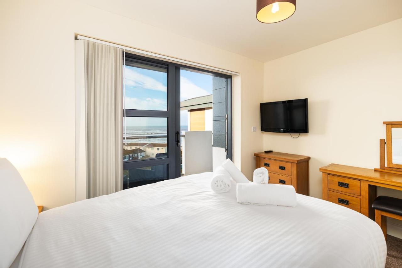 West Beach - Holiday Apartments Westward Ho!  Extérieur photo